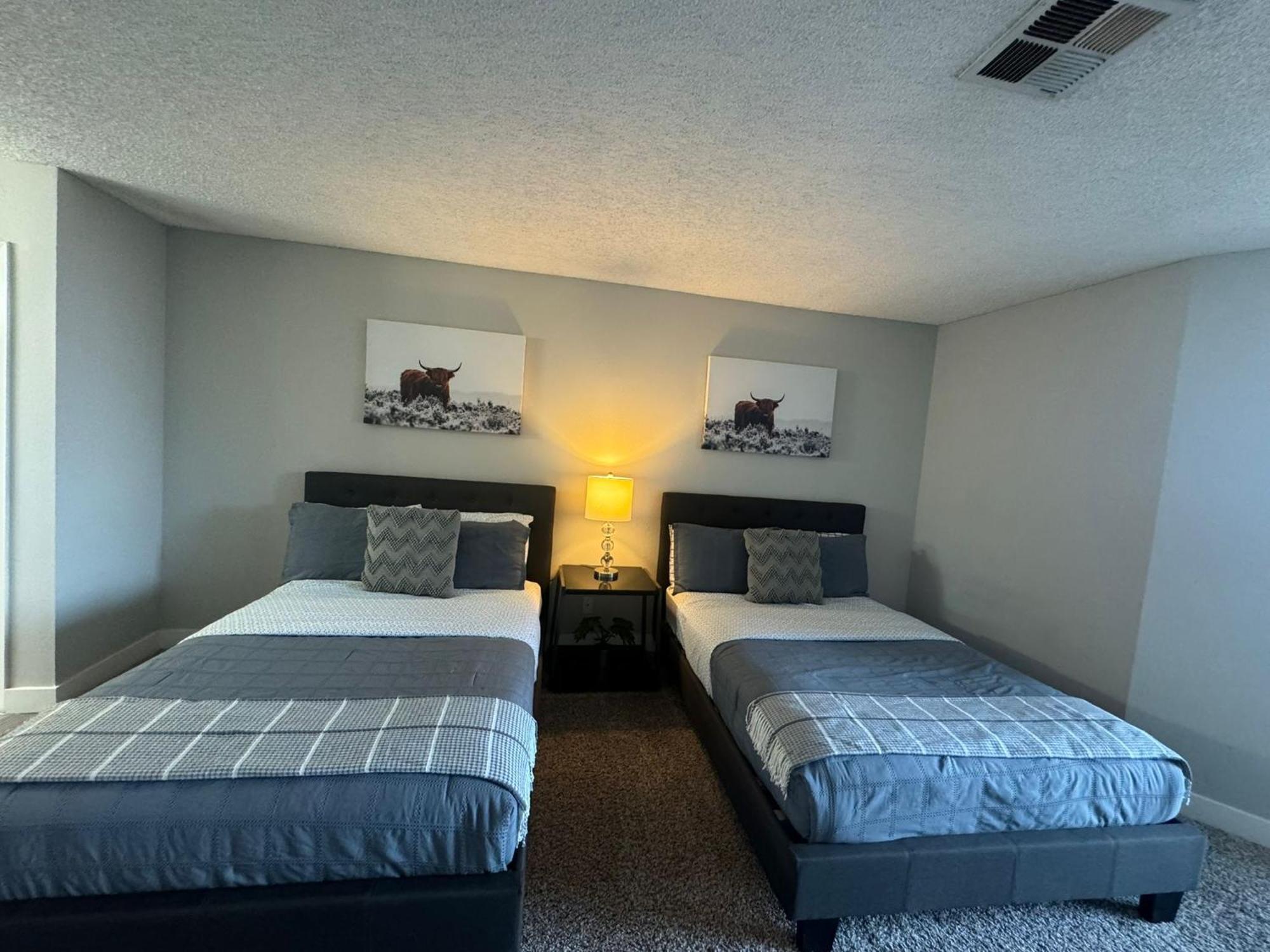 Incredible Two Bedroom Hollywood Apartments Free Parking Los Angeles Dış mekan fotoğraf